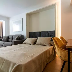  Apartment 1 Abril